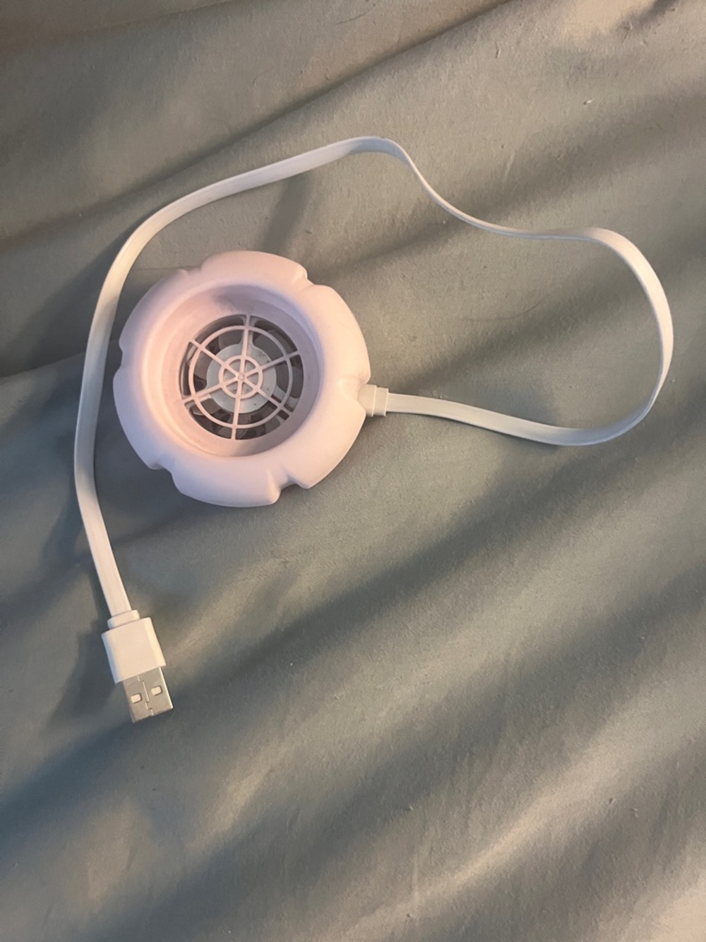Scentsy USB Fan Diffuser in Light Pink and White